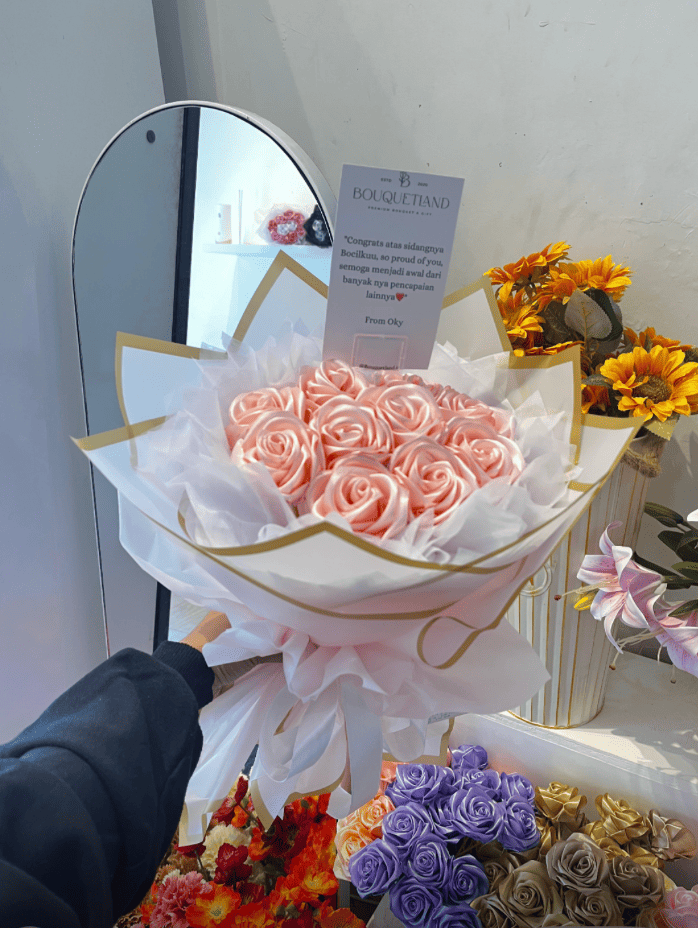 Satin 10 Stems
